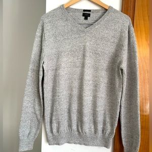 J.crew men’s Gray Sweater Size Large NWOT
